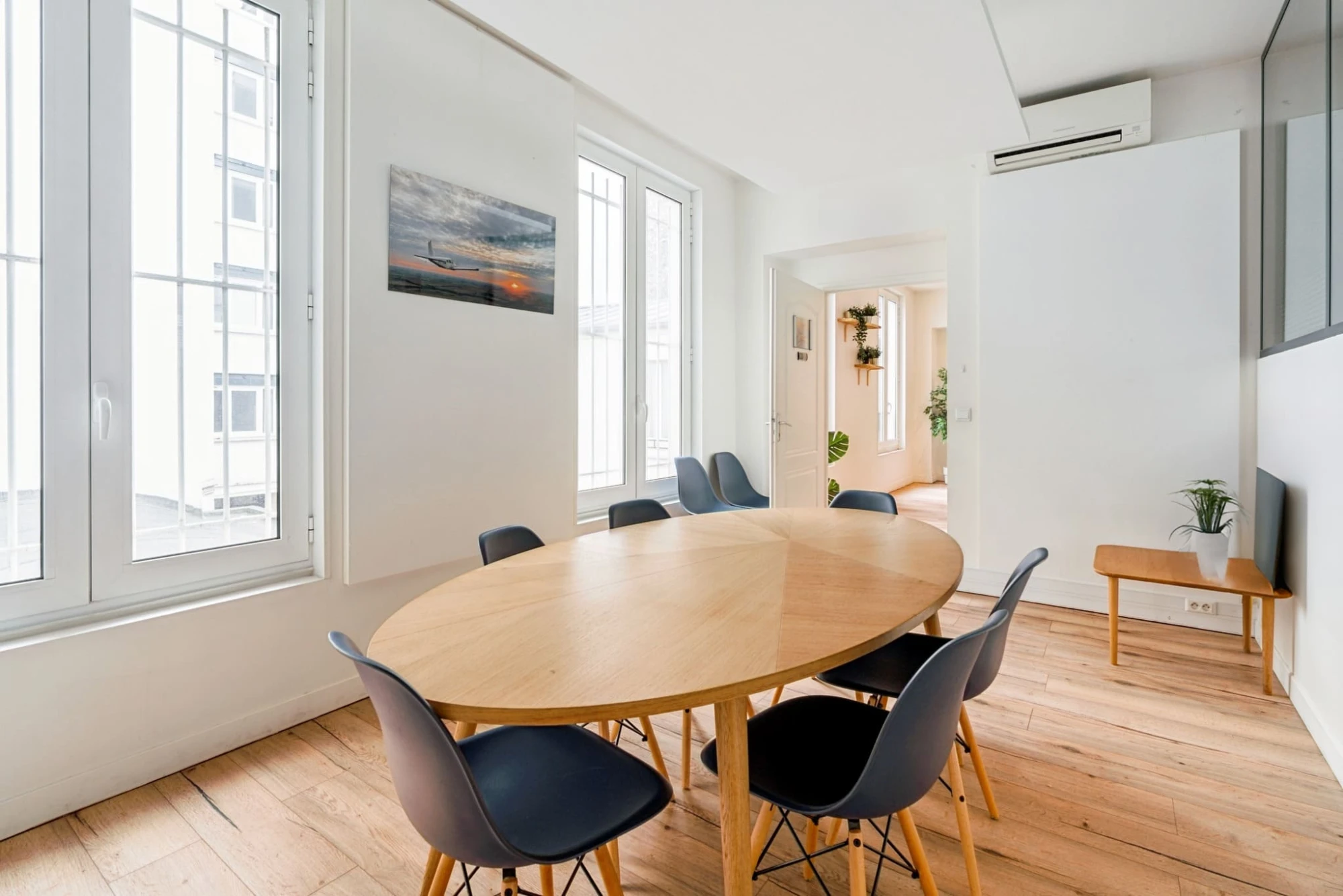 Sora Parmentier, Meeting room for 6 people, Paris 11e