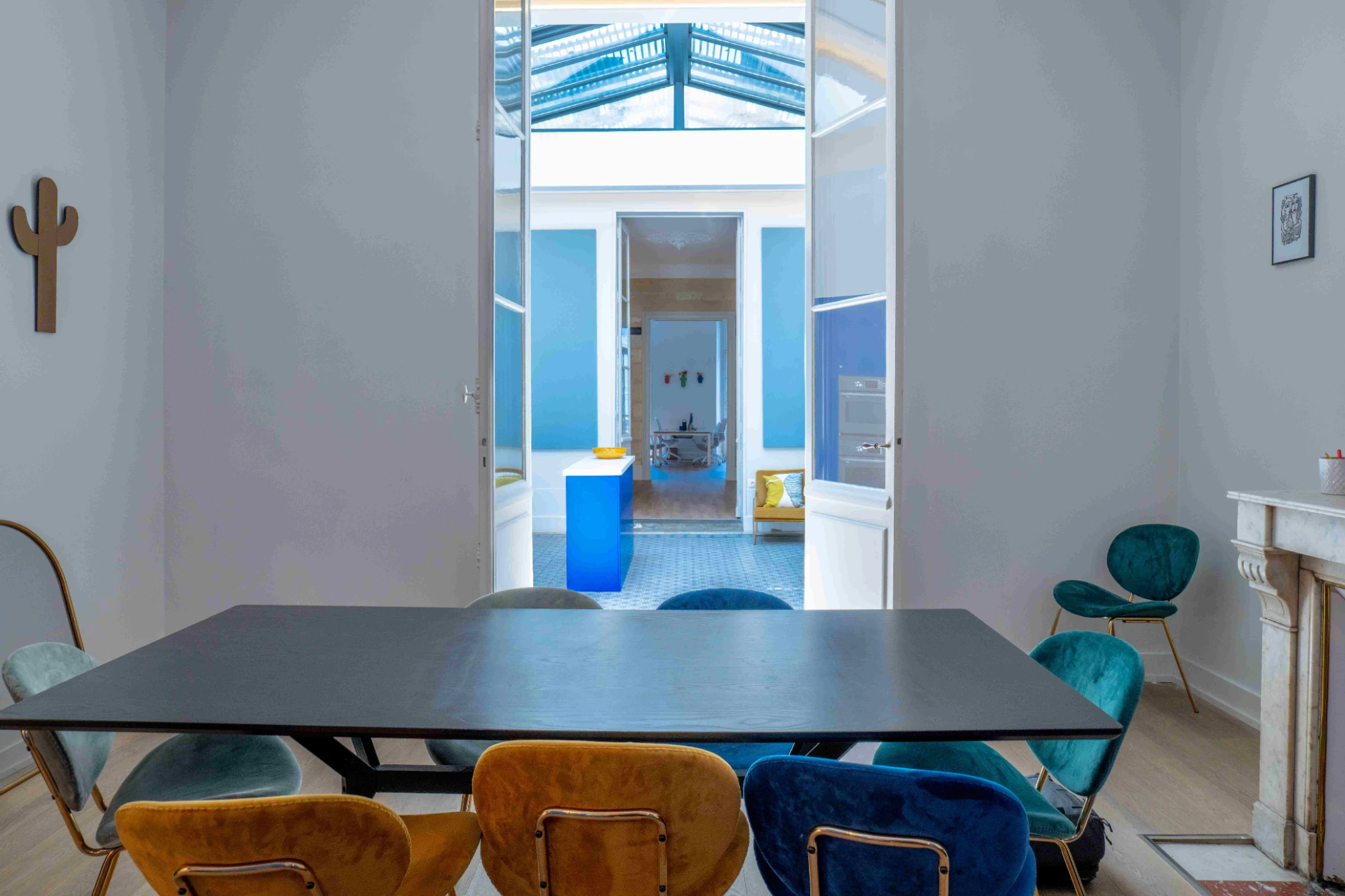 Sora Saint Louis, Besprechungsraum für 8 Personen, Bordeaux