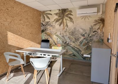 Sruk, Private office, 1 desk, Fleurus
