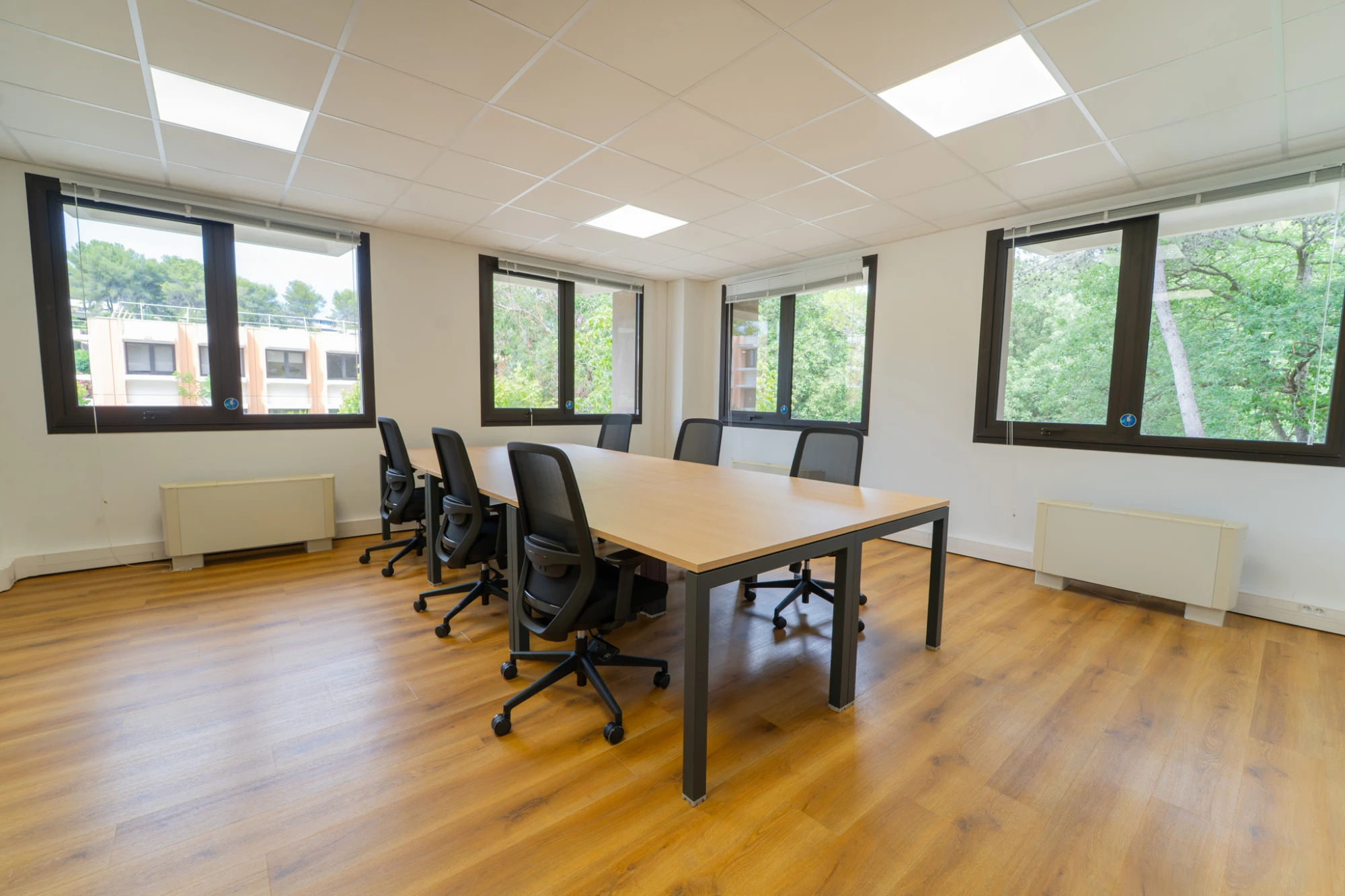Sundesk Valbonne, Besprechungsraum für 6 Personen, Valbonne