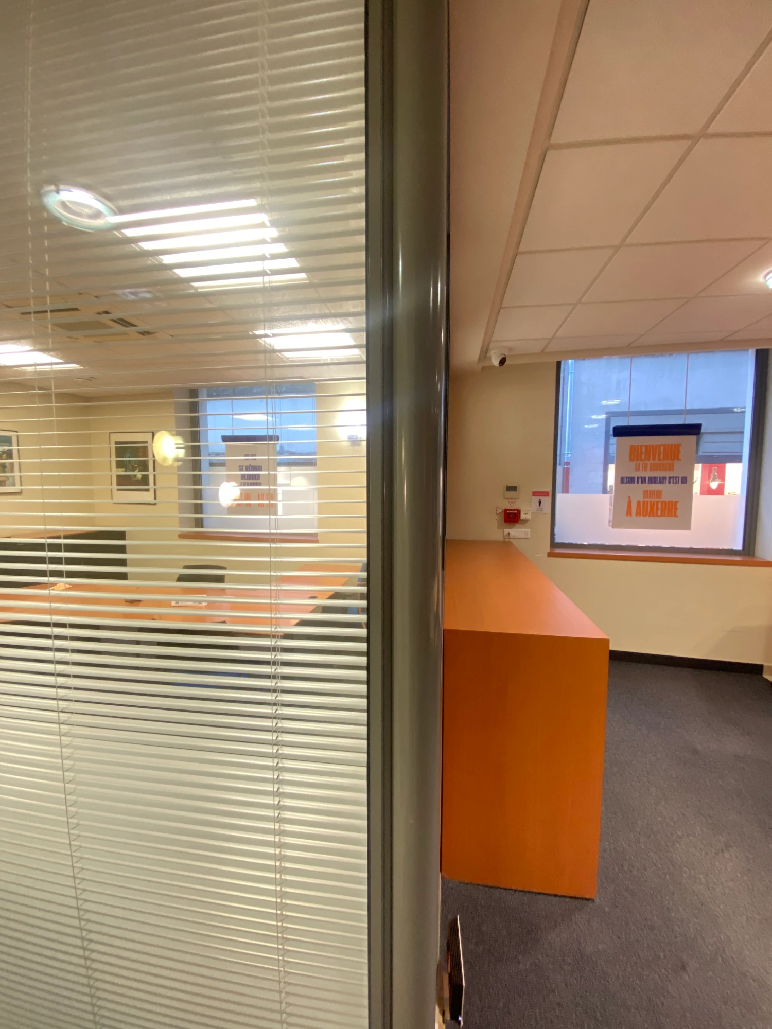T 10 - Bureaux privés, Meeting room, Auxerre