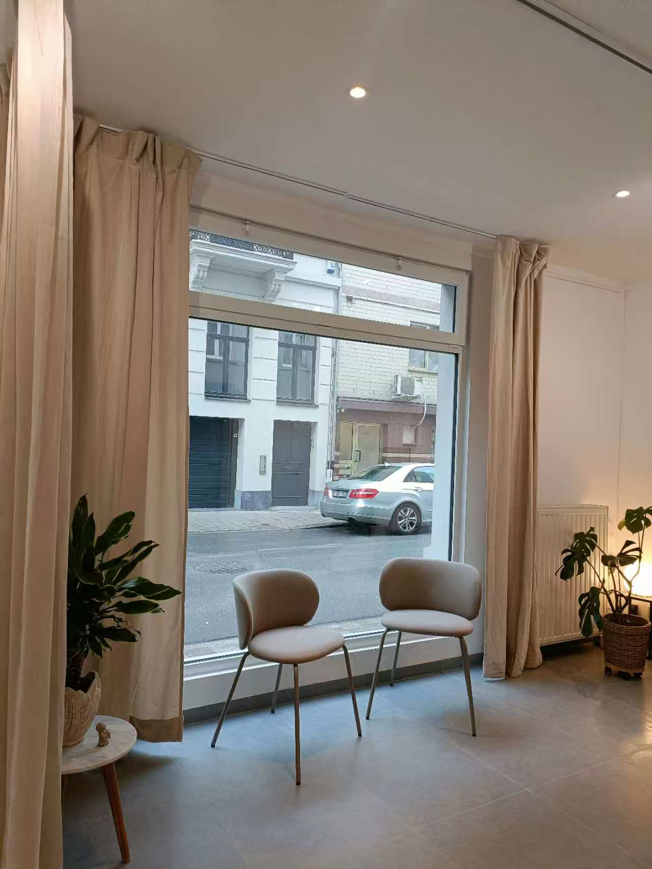 Zhi Hypnosis – Antwerp Central, Lounge, Antwerp