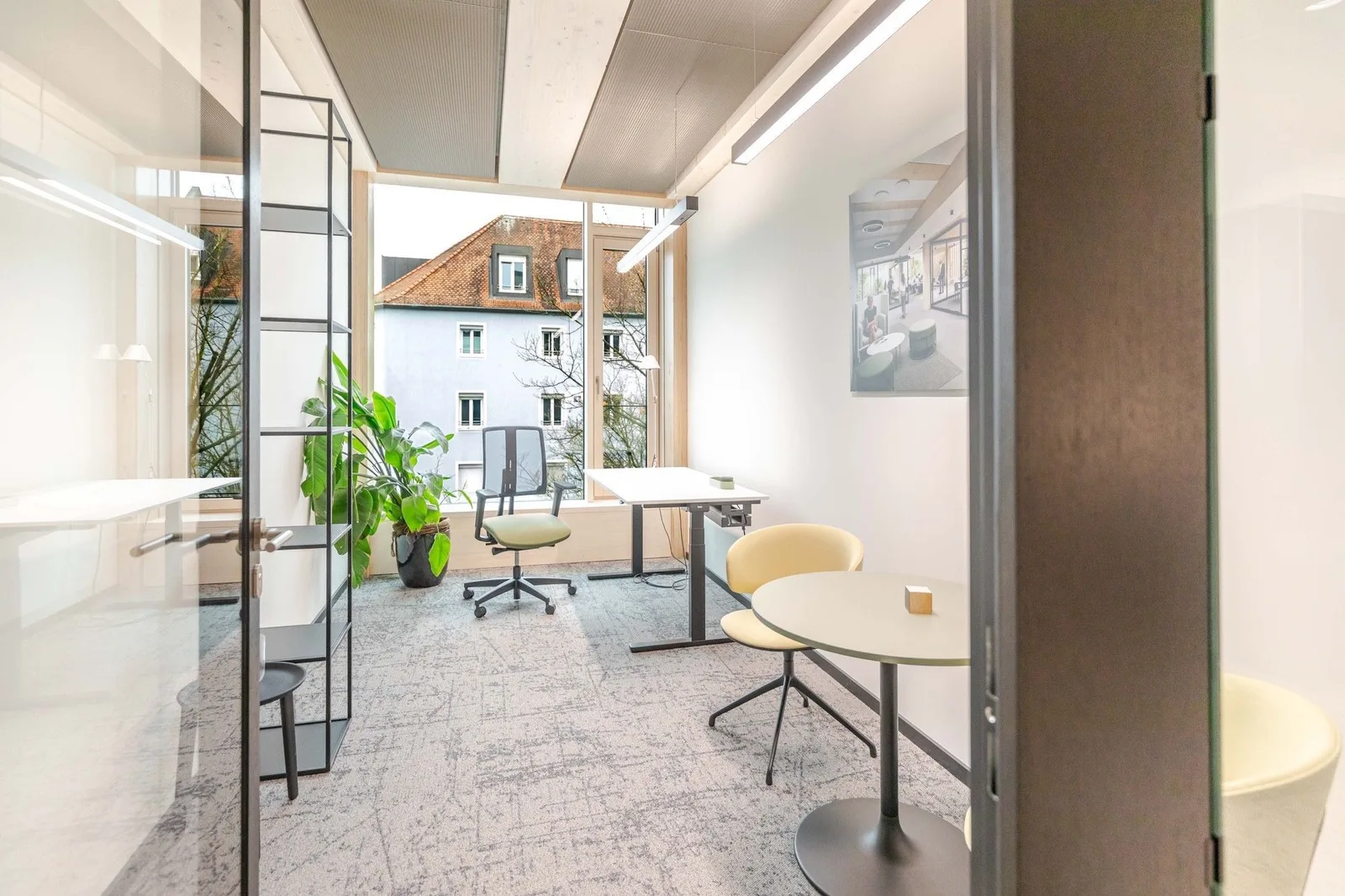 1000 Satellites TRI, Privatbüro mit 1 Arbeitsplatz, München