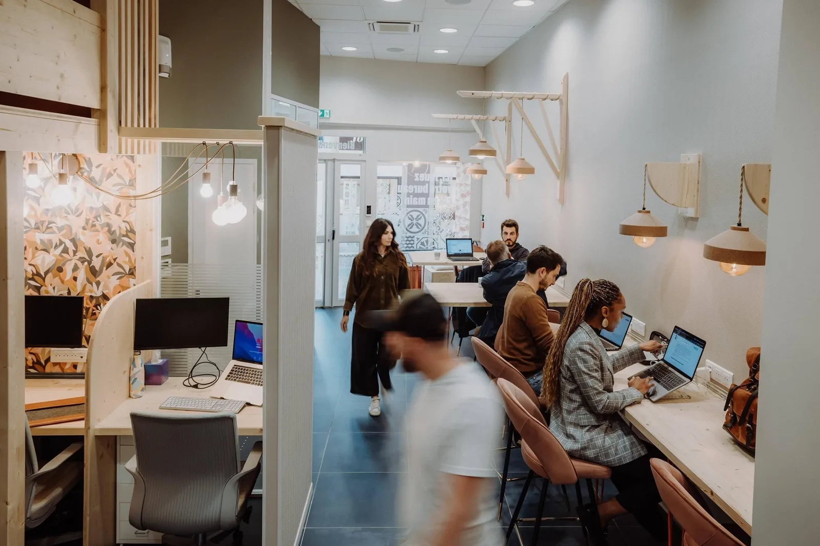 Au 19, Coworking space, Gap