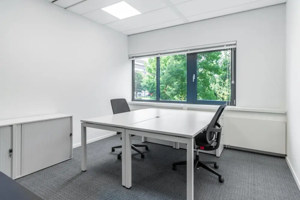 Regus HIROSHIMA, Hiroshima High、個室オフィス 2 名、広島