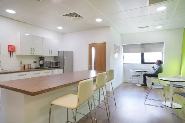 40rty Caversham Road, Kitchen, Reading