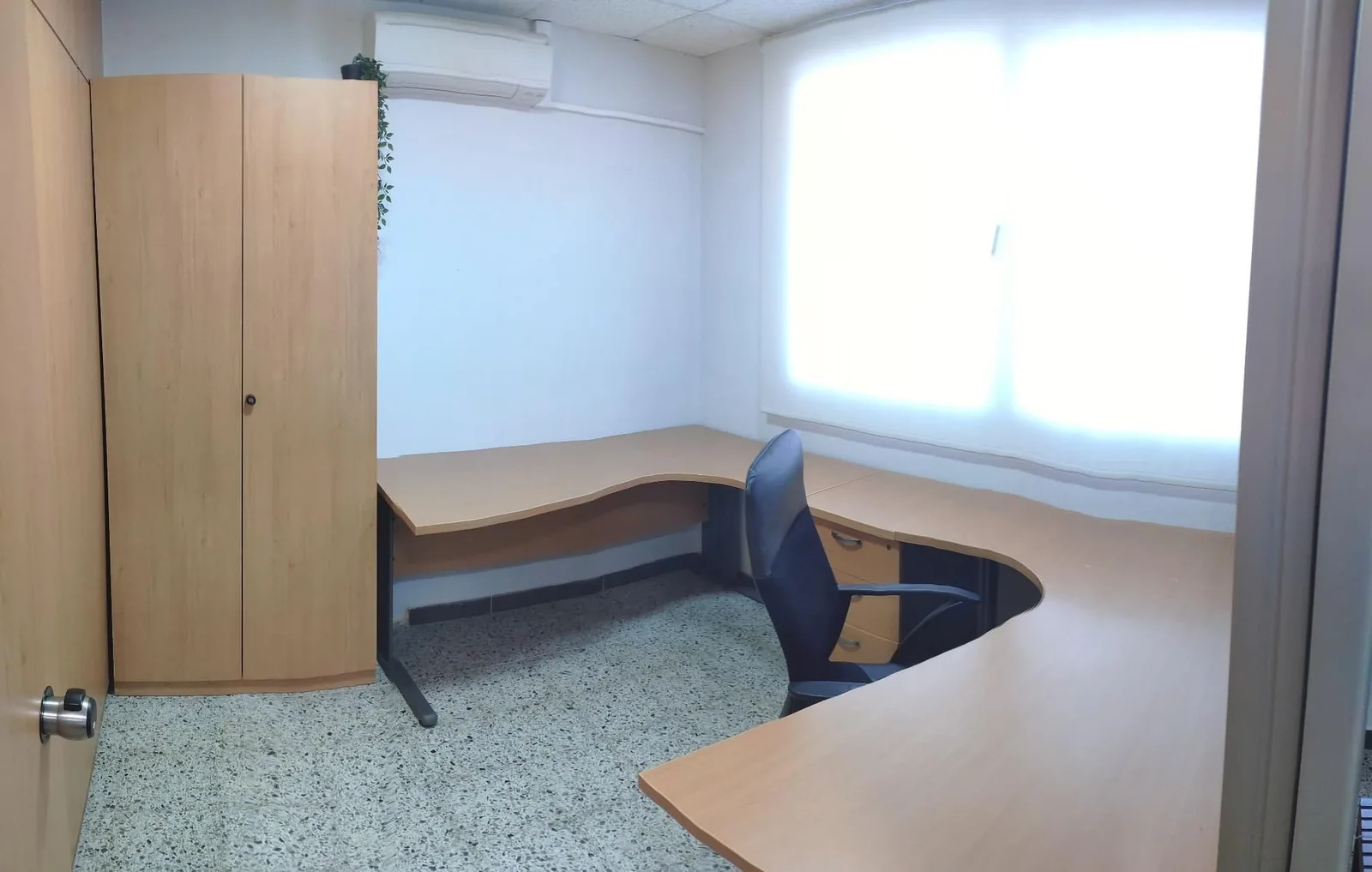 860 Coworking Castelldefels, Private office, 1 desk, Castelldefels