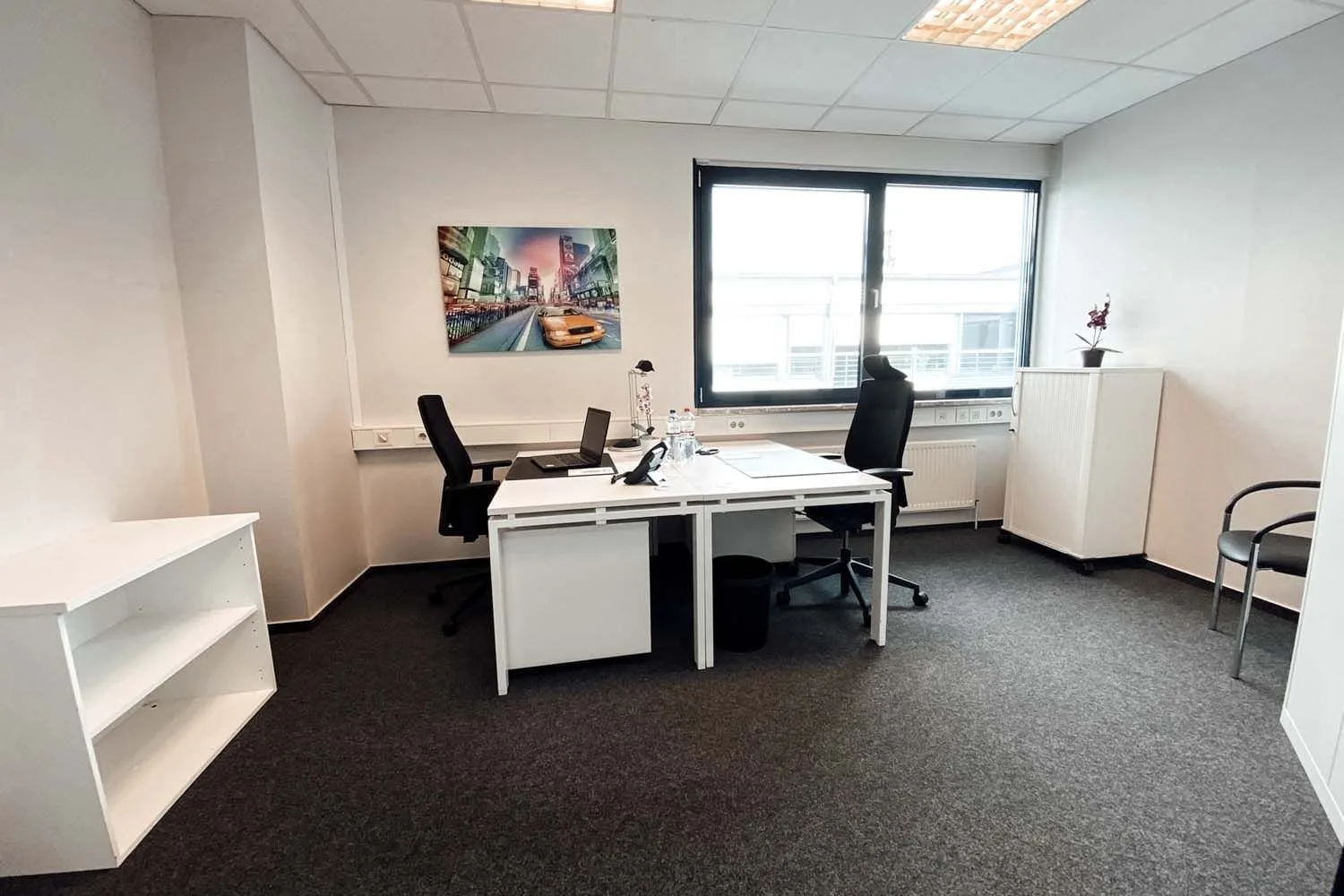 ABC Workspaces Airport - Hamburg, Privatbüro mit 2 Arbeitsplätzen, Hamburg