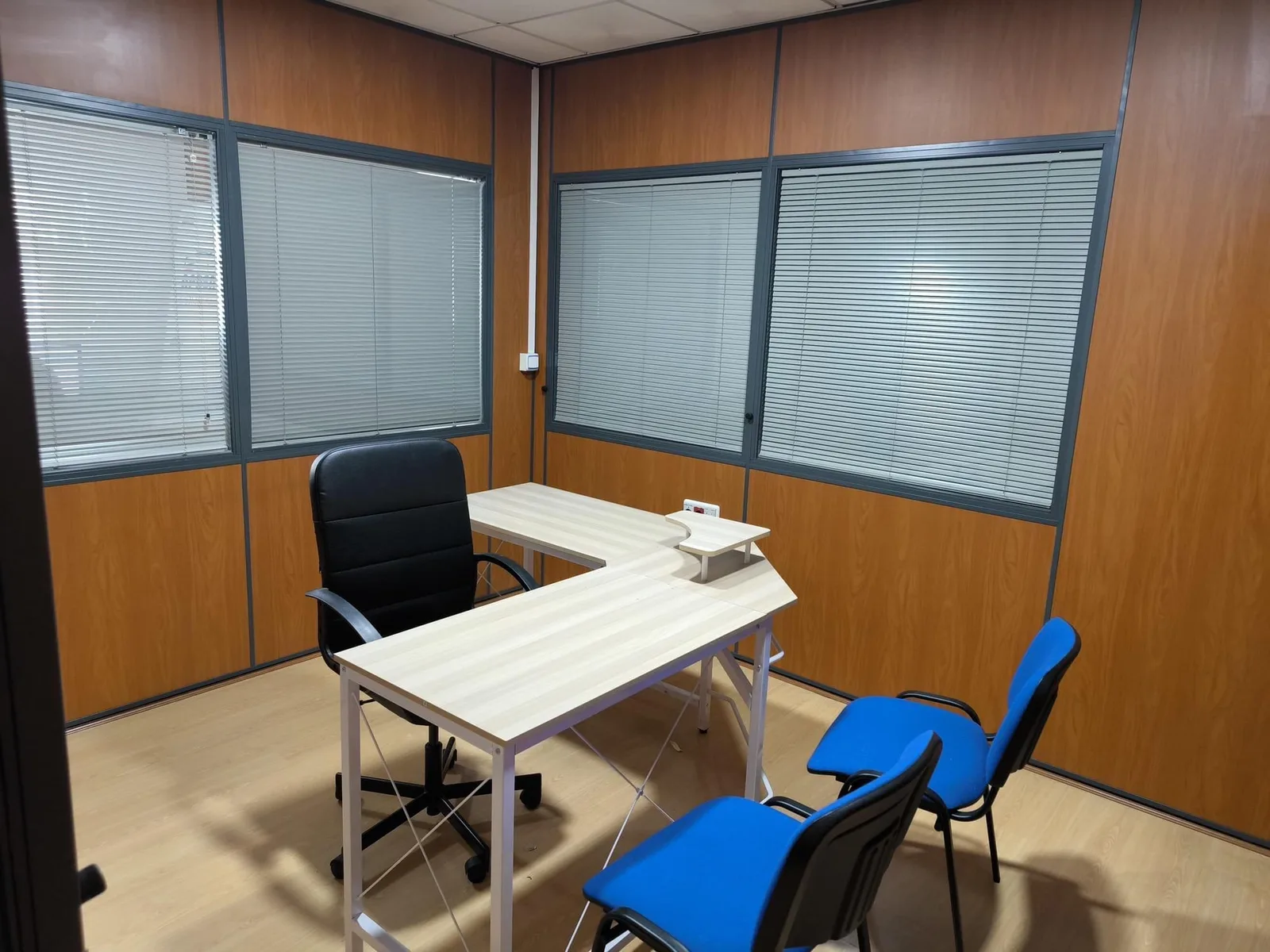 Acorim Huelva, Bureau privatif 1 poste, Andalusia