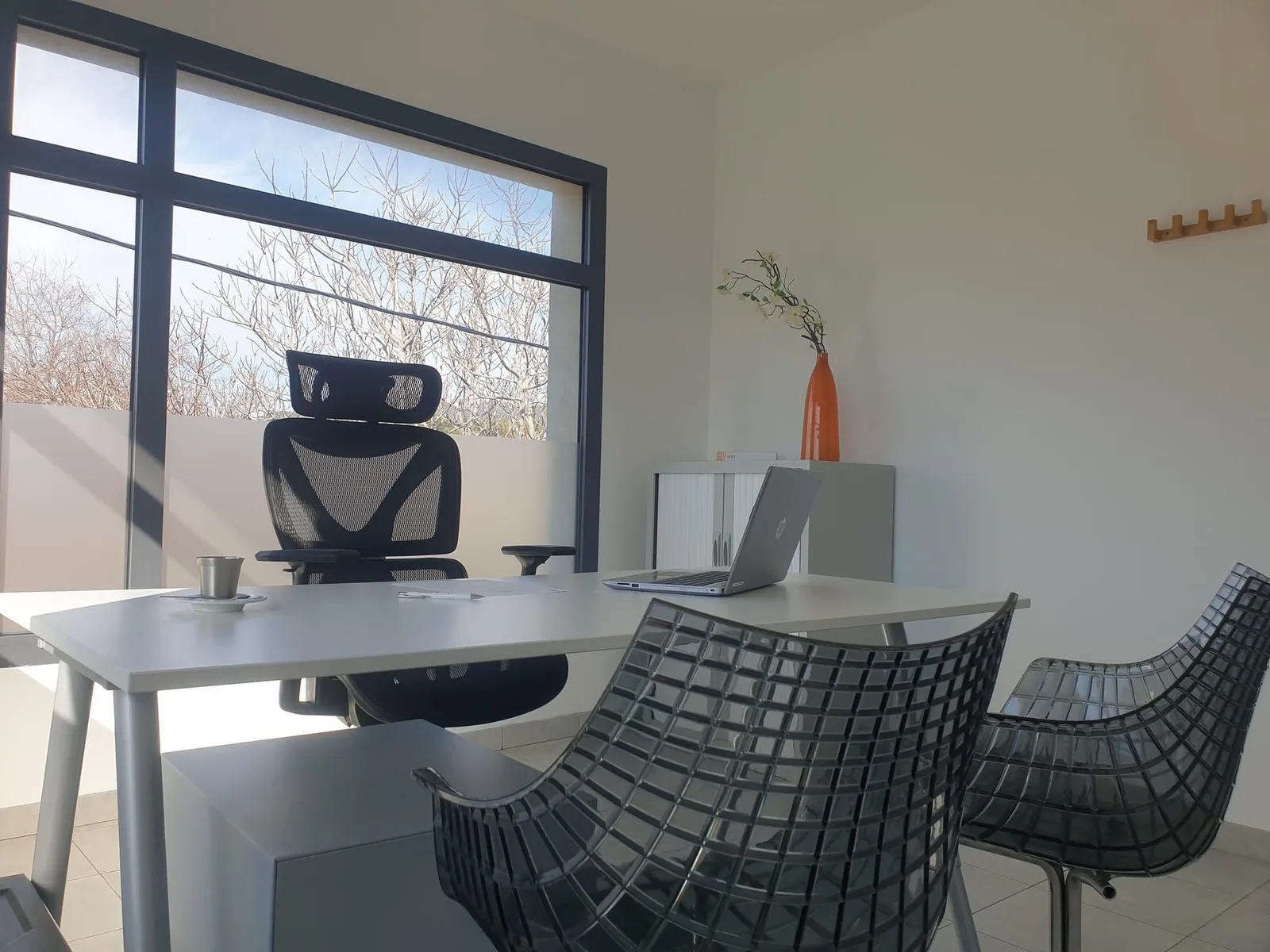 ADC Domiciliation, Privatbüro mit 1 Arbeitsplatz, Sainte Maxime