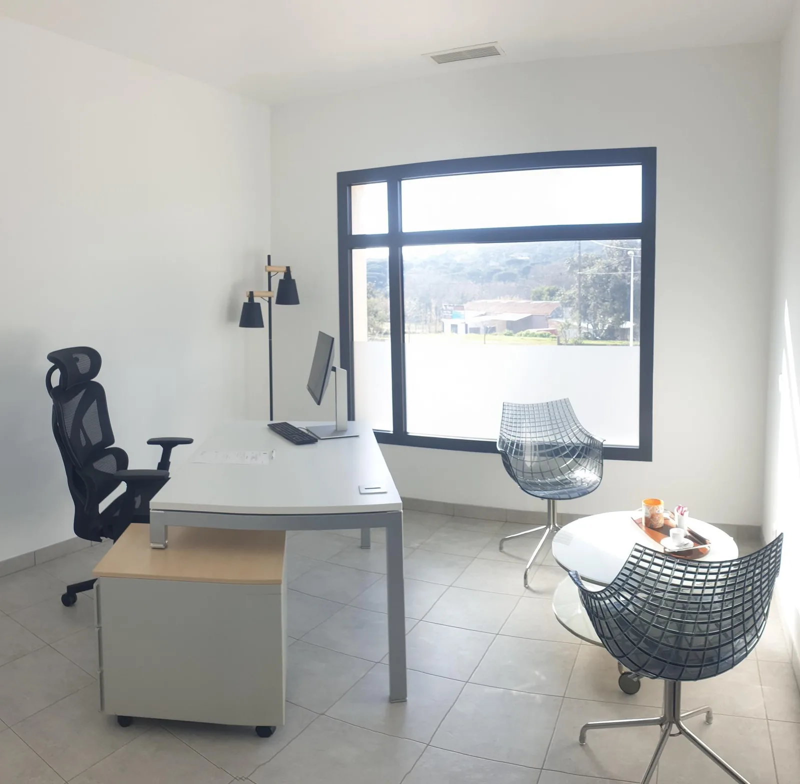 ADC Domiciliation, Privatbüro mit 1 Arbeitsplatz, Sainte Maxime