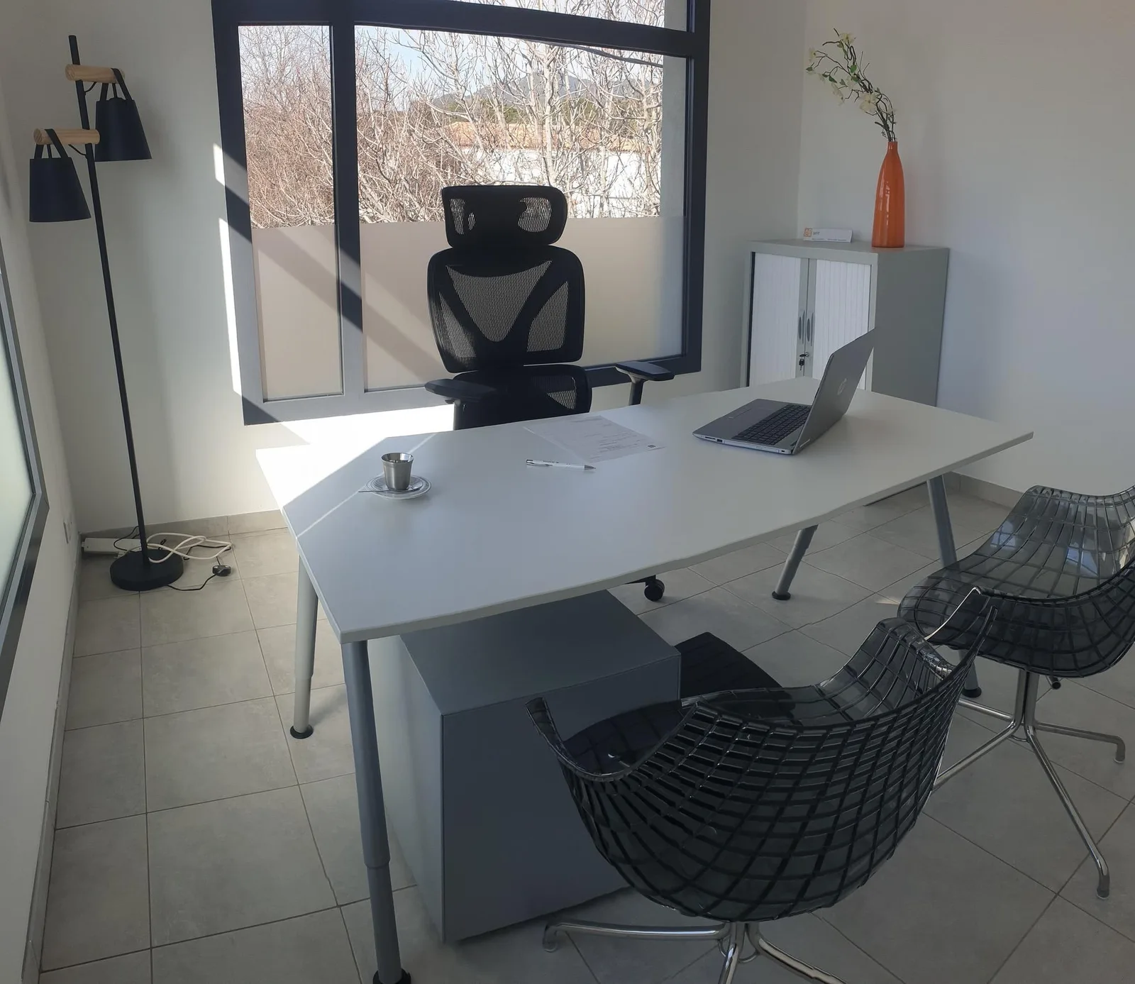 ADC Domiciliation, Privatbüro mit 1 Arbeitsplatz, Sainte Maxime