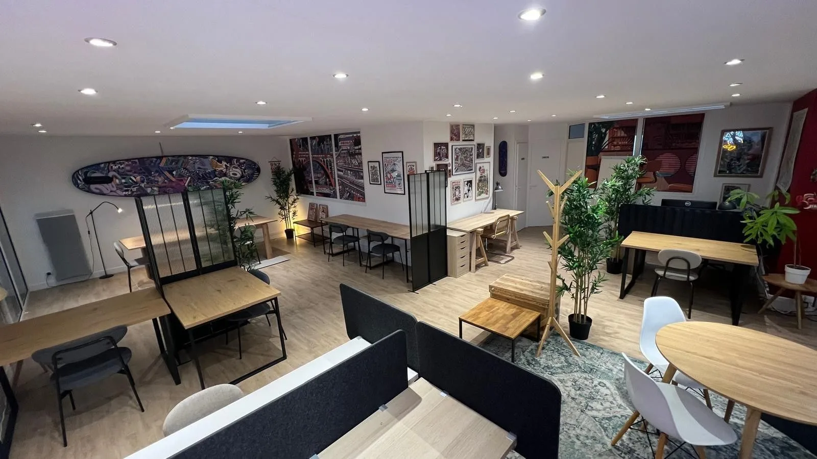 Akita Coworking, Großraumbüro, Caen