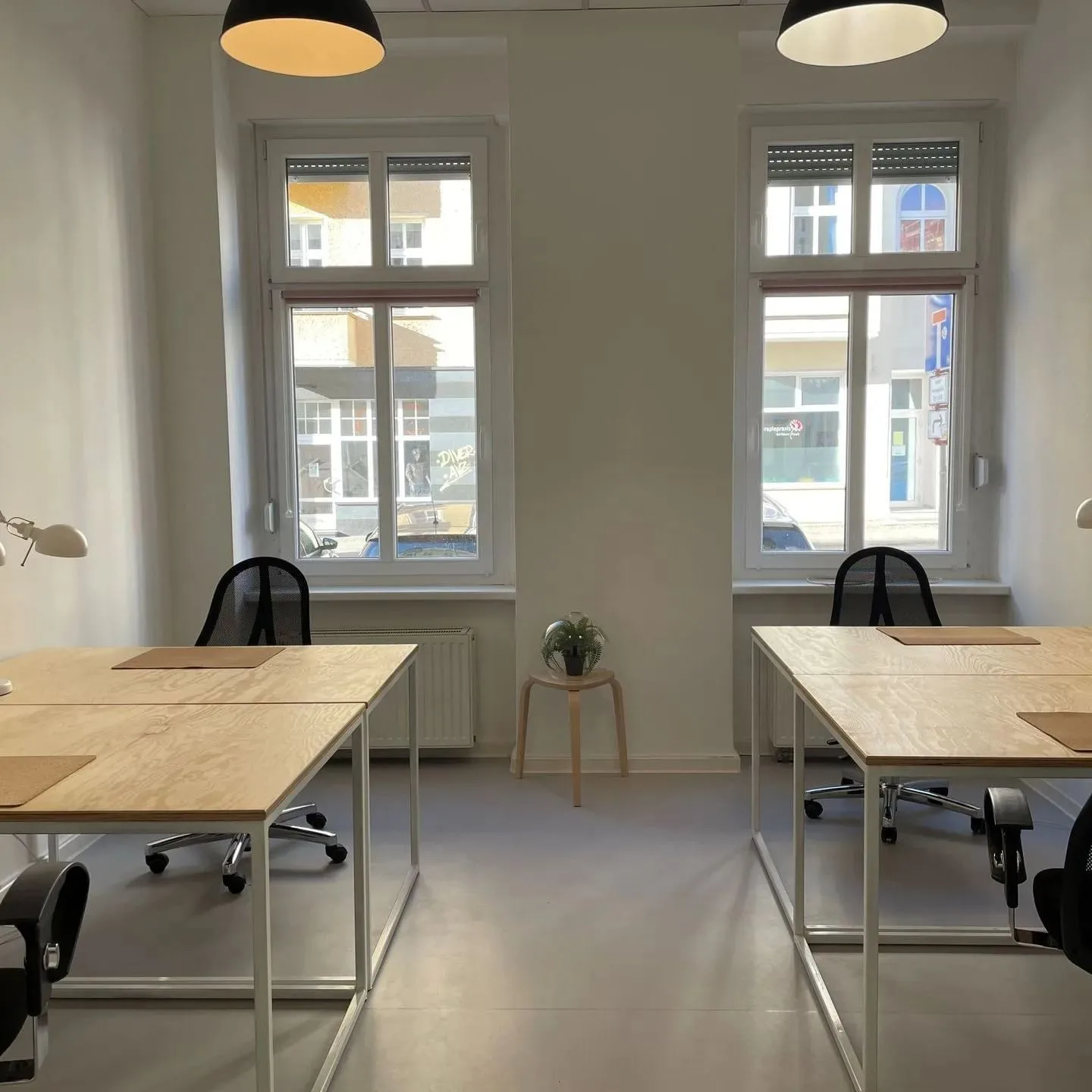 Amapola Coworking Friedrichshain, Private office, 4 desks, Berlin