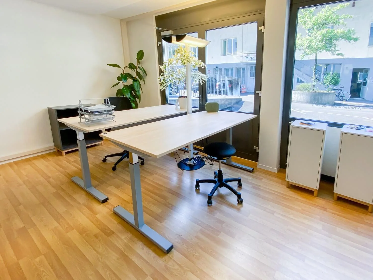 Amico Workspace, Ufficio privato con 2 postazioni, Lucerna