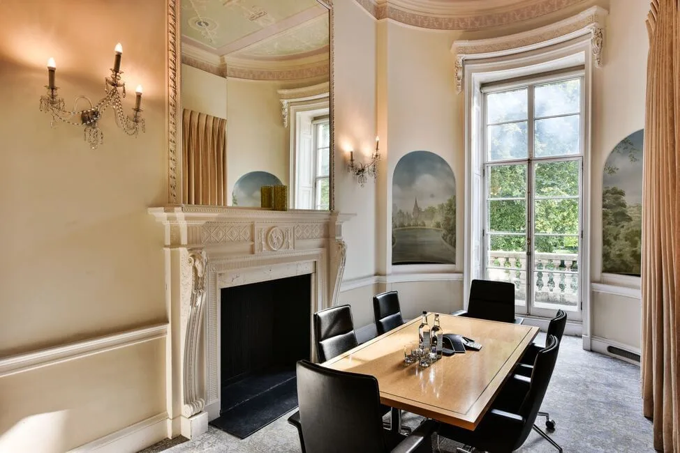 Argyll - 33 St. James's Square, Meeting room for 6 people, London