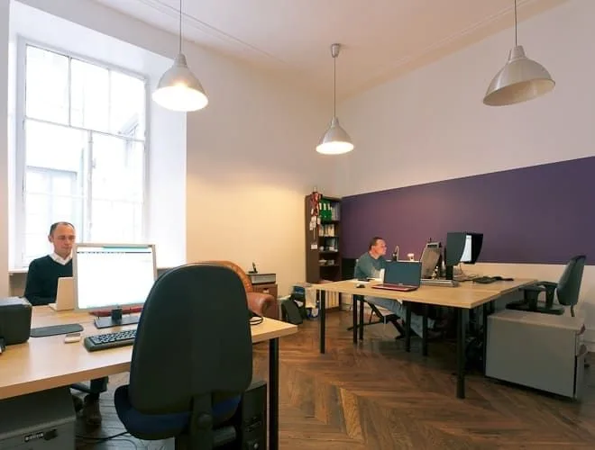 L'Atelier des Médias, Privatbüro mit 4 Arbeitsplätzen, Lyon 1er