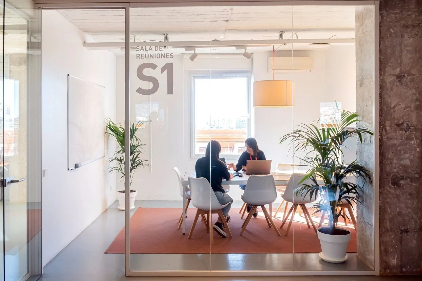 Aticco Urquinaona, Meeting room for 6 people, Barcelona
