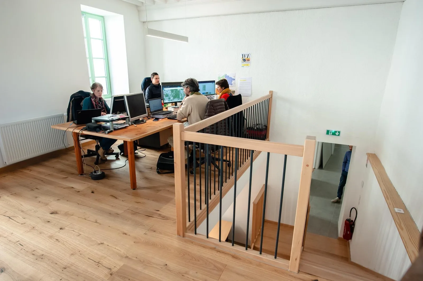 L'Avant-Poste, Private office, 4 desks, Die