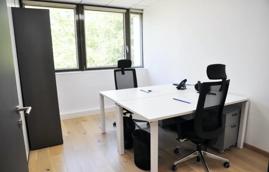 BBS Bordeaux Lac, Private office, 2 desks, Bordeaux