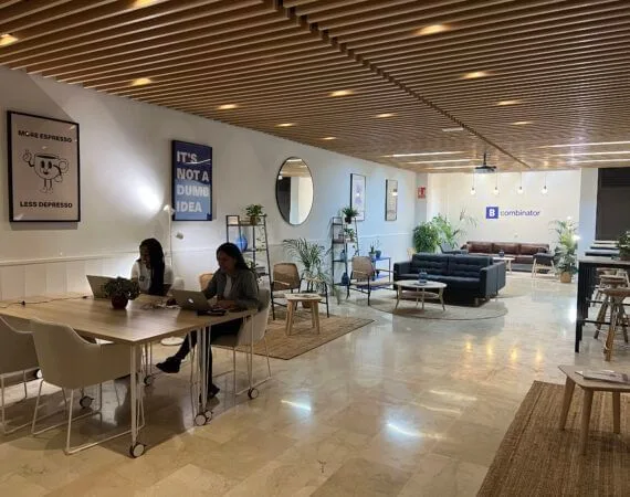 Bcombinator Incubadora Y Coworking , Espaço de coworking, Barcelona