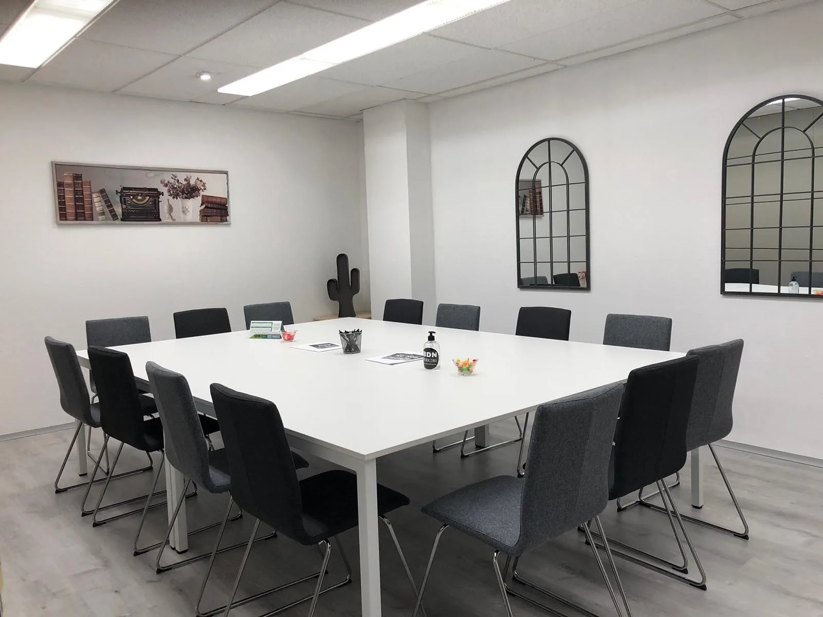 Bdn Working, Meeting room for 14 people, Badalona