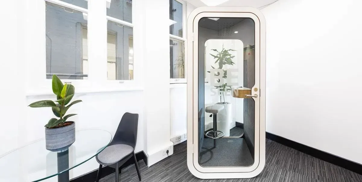 BE Offices Victoria, Phone booth, London