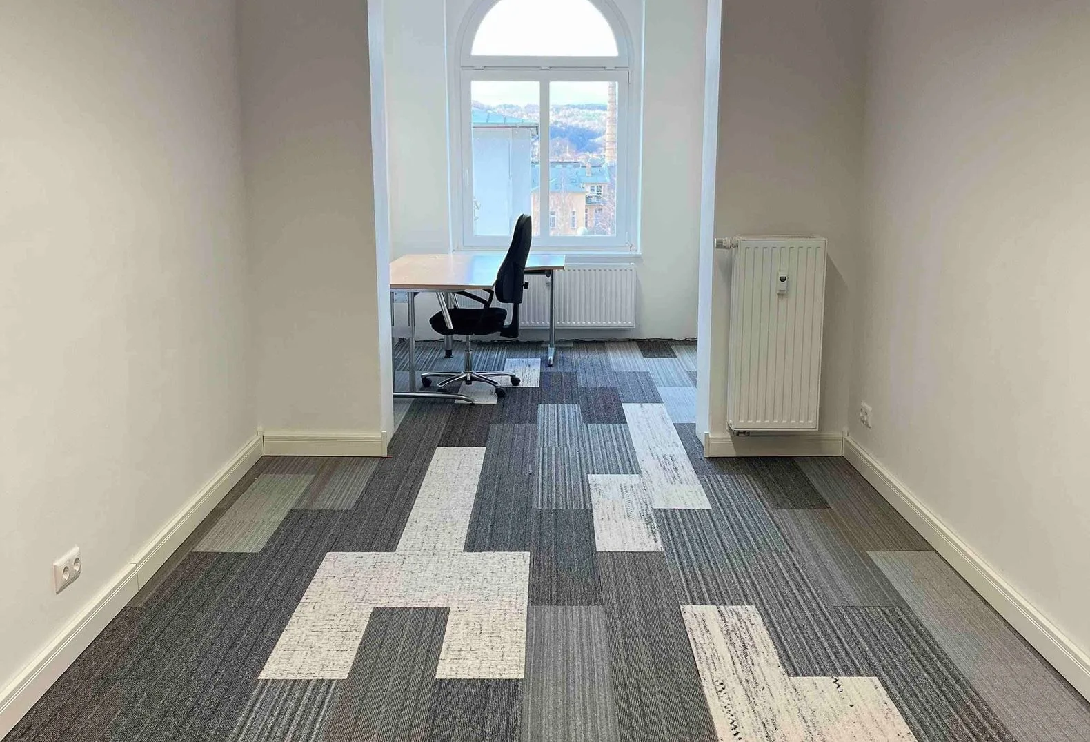 Berliner14 Coworking, Privatbüro mit 1 Arbeitsplatz, Gera