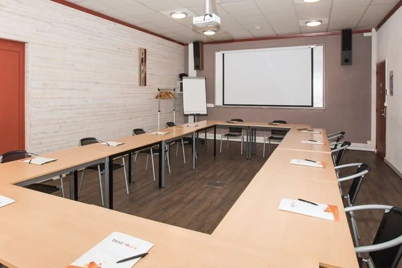 Best Centre d'Affaires, Salle de formation 12 personnes, Montélimar