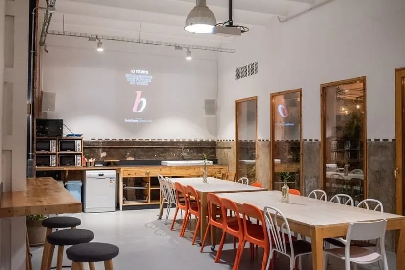 Betahaus Coworking Space , Cafeteria, Barcelona