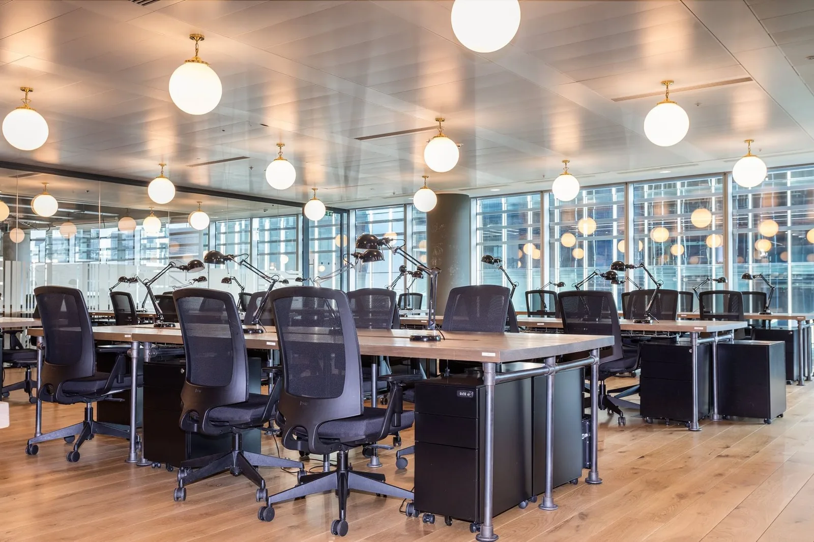 Beyond Aldgate Tower, Open-plan office, London