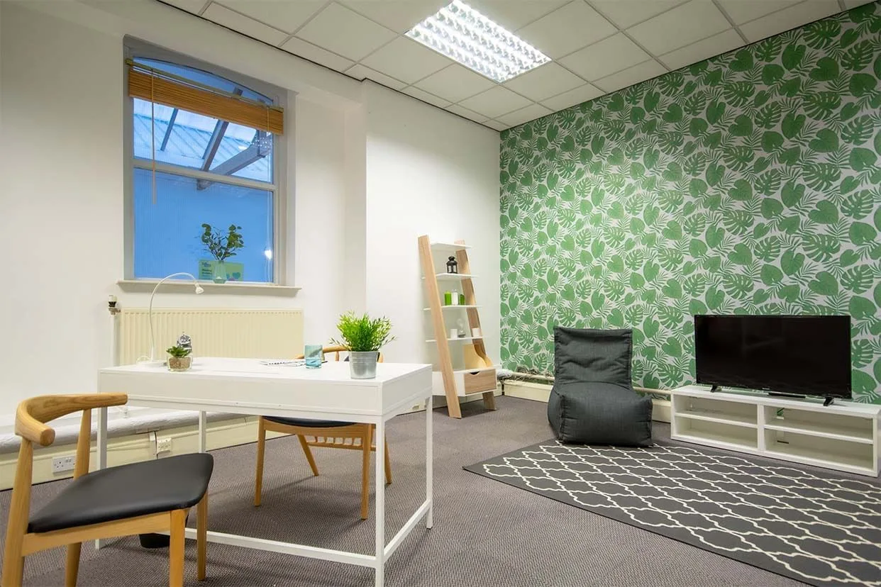 BizSpace Nottingham Park Row, Private office, 2 desks, Nottingham
