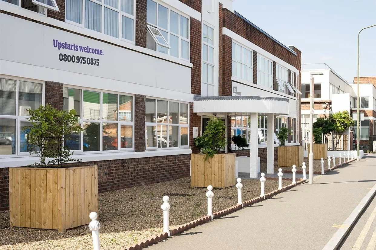 BizSpace Wimbledon, Façade, Mitcham