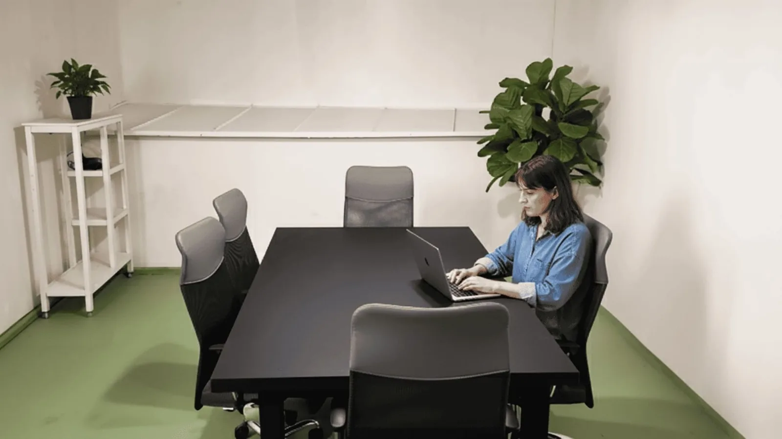 Bōn Coworking Porto, Salle de réunion 6 personnes, Porto