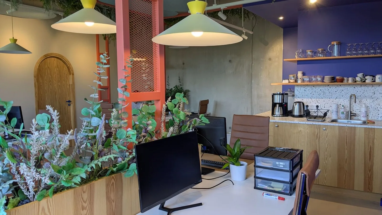 Bootstrappers' Studio, Open-plan office, Benesse Maremne