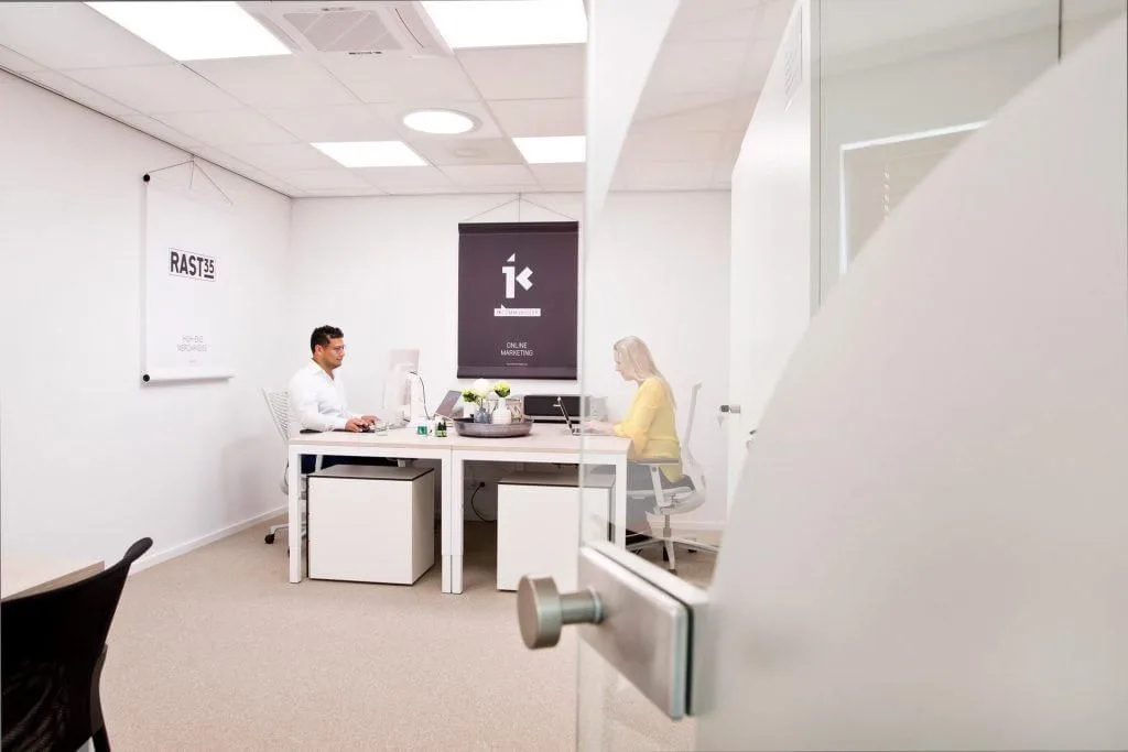 De Bovenkamer, Bureau privatif 2 postes, Uden