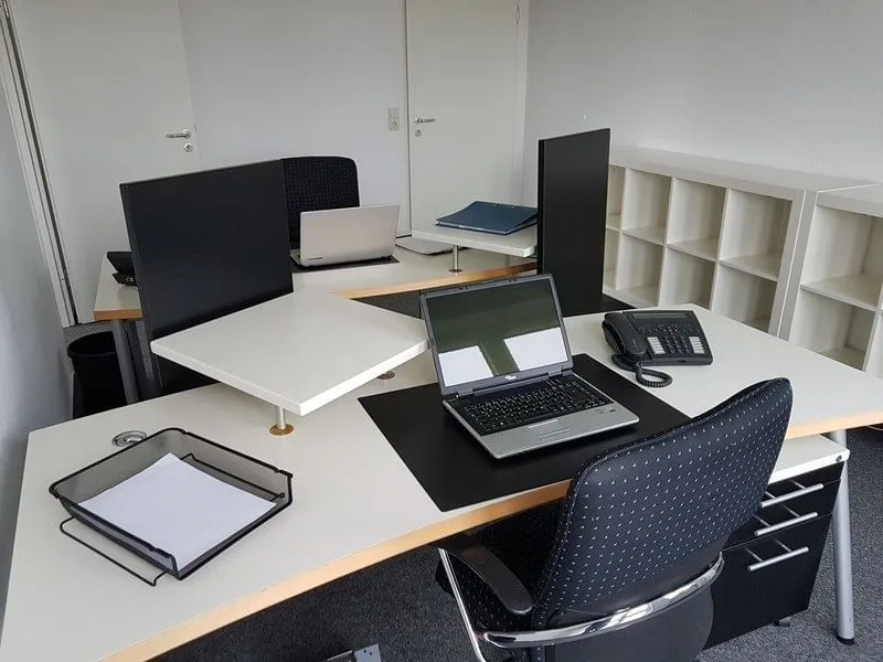 Bureau & Service Center, Private office, 2 desks, Bonn
