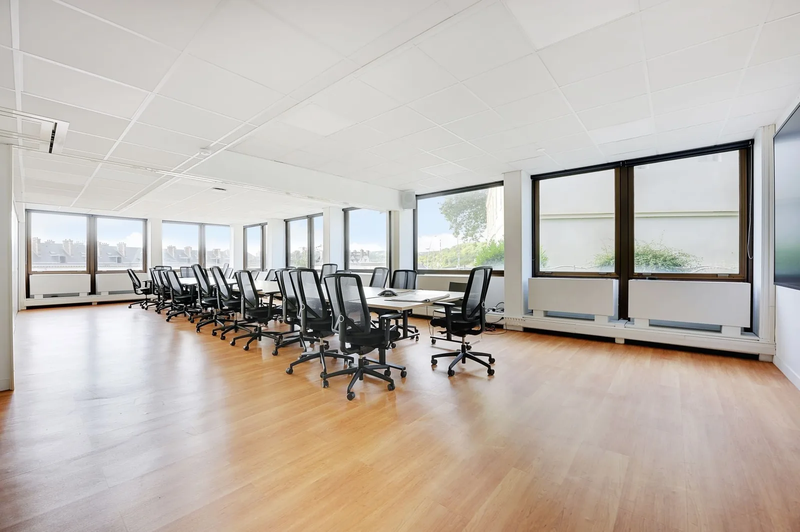 Bureaux de la Colline, Meeting room for 20 people, Saint-Cloud