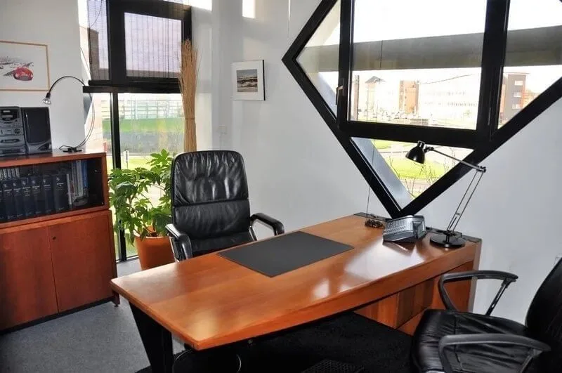 Bureaux Services, Private office, 1 desk, Le Mans