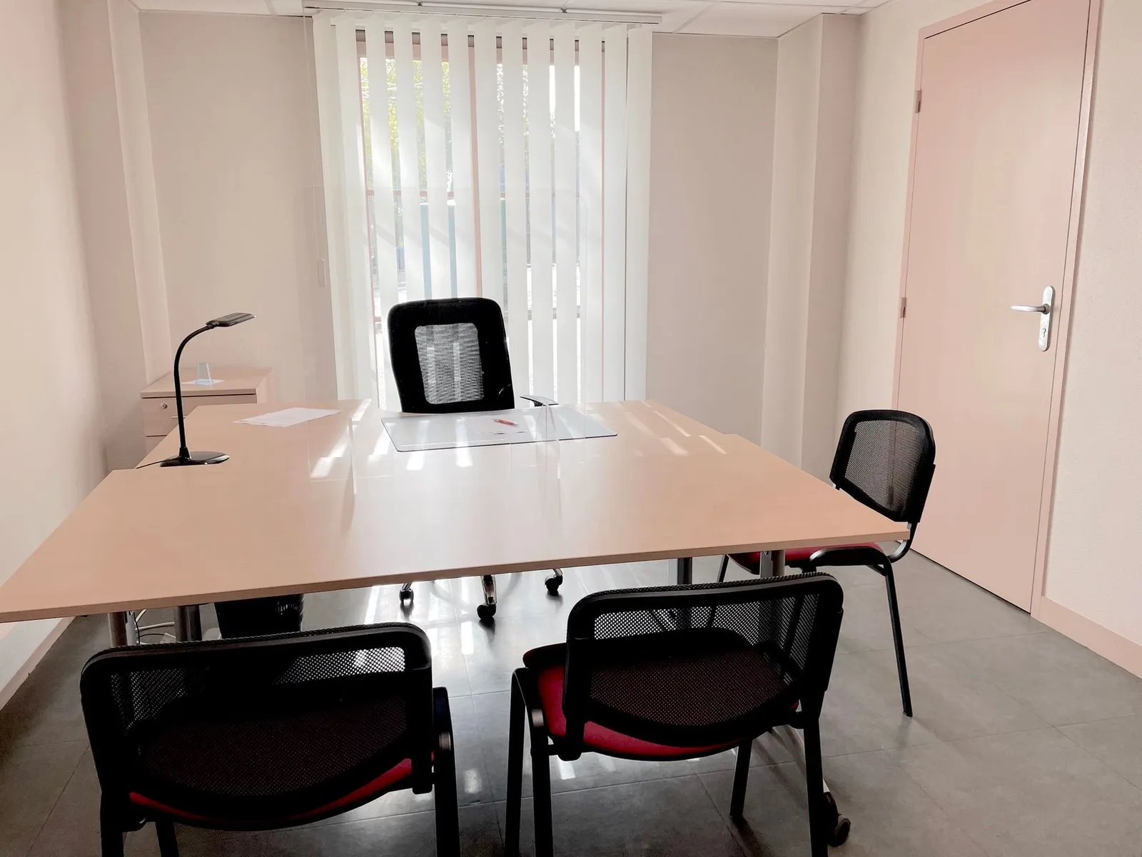 Buro Club Limoges, Bureau privatif 1 poste, Limoges