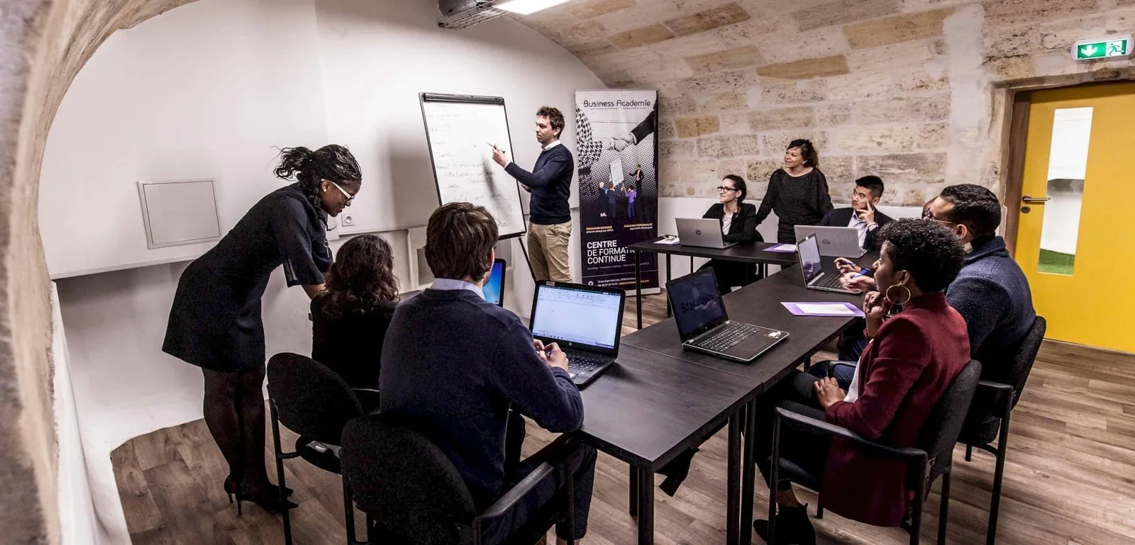 Buro Connexion, Salle de formation 7 personnes, Bordeaux