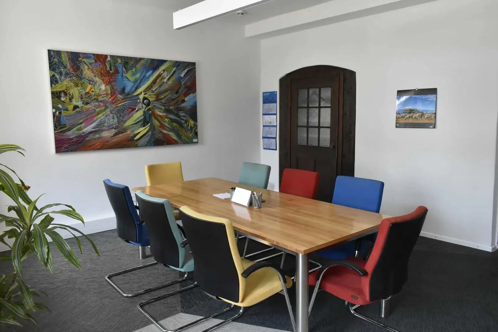 Büro T6, Meeting room for 8 people, Regensburg