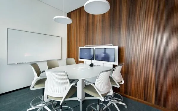 Büro Züri, Besprechungsraum für 6 Personen, Zürich