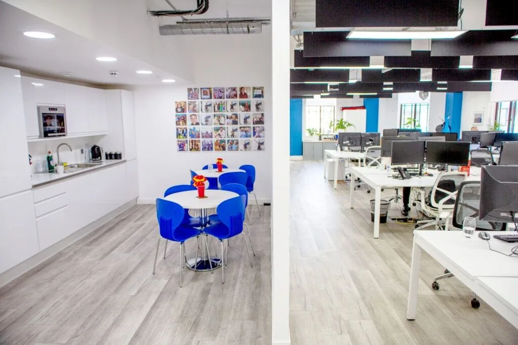 Business Cube - 17 Bevis Marks, Cuisine, Londres
