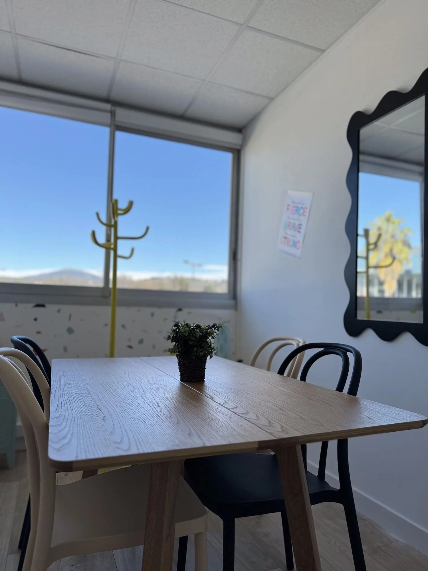 Business Mood, Salle de réunion 4 personnes, Grasse