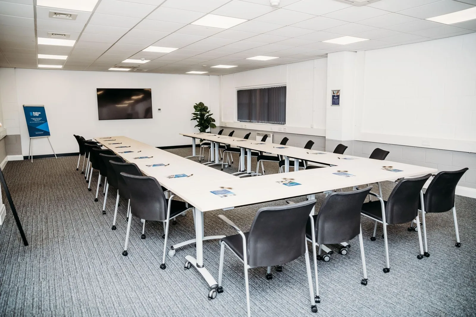 BusinessLodge Bury, Salle de réunion 21 personnes, Bury