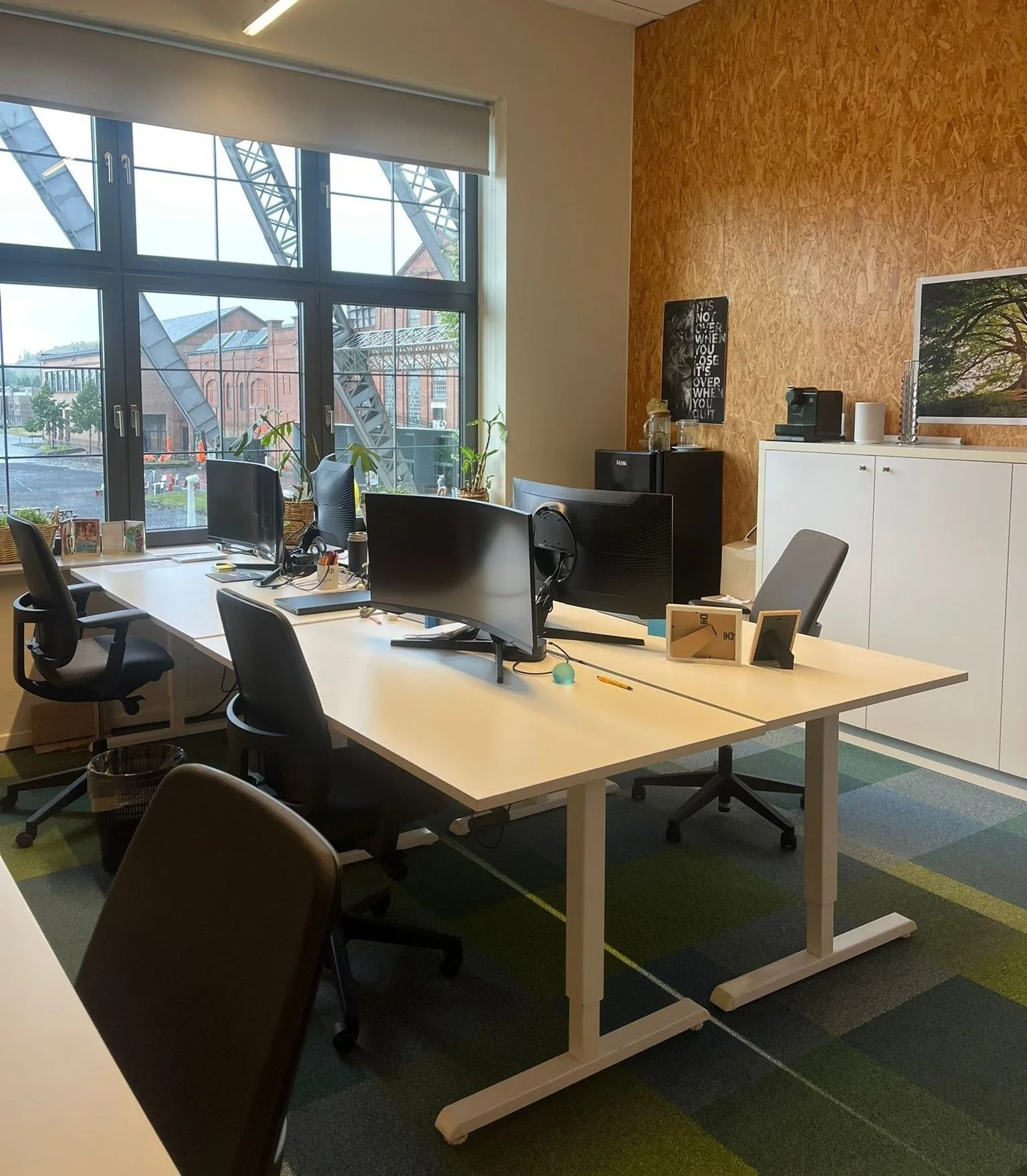 C-mine Crib, Bureau privatif 4 postes, Genk