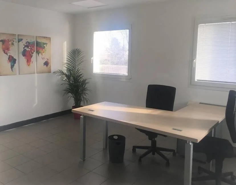 Call Entreprises, Privatbüro mit 2 Arbeitsplätzen, Caissargues