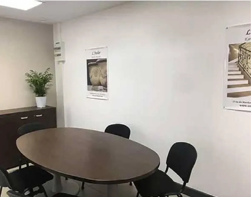 Call Entreprises, Besprechungsraum für 6 Personen, Caissargues