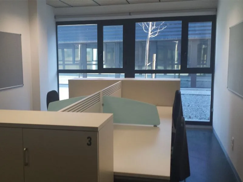 Can Gavarra, Bureau privatif 4 postes, Polinyà